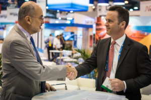 IBP Secretary-General Milton Costa Filho (left) and IADC President Jason McFarland sign the MOU on 4 May.